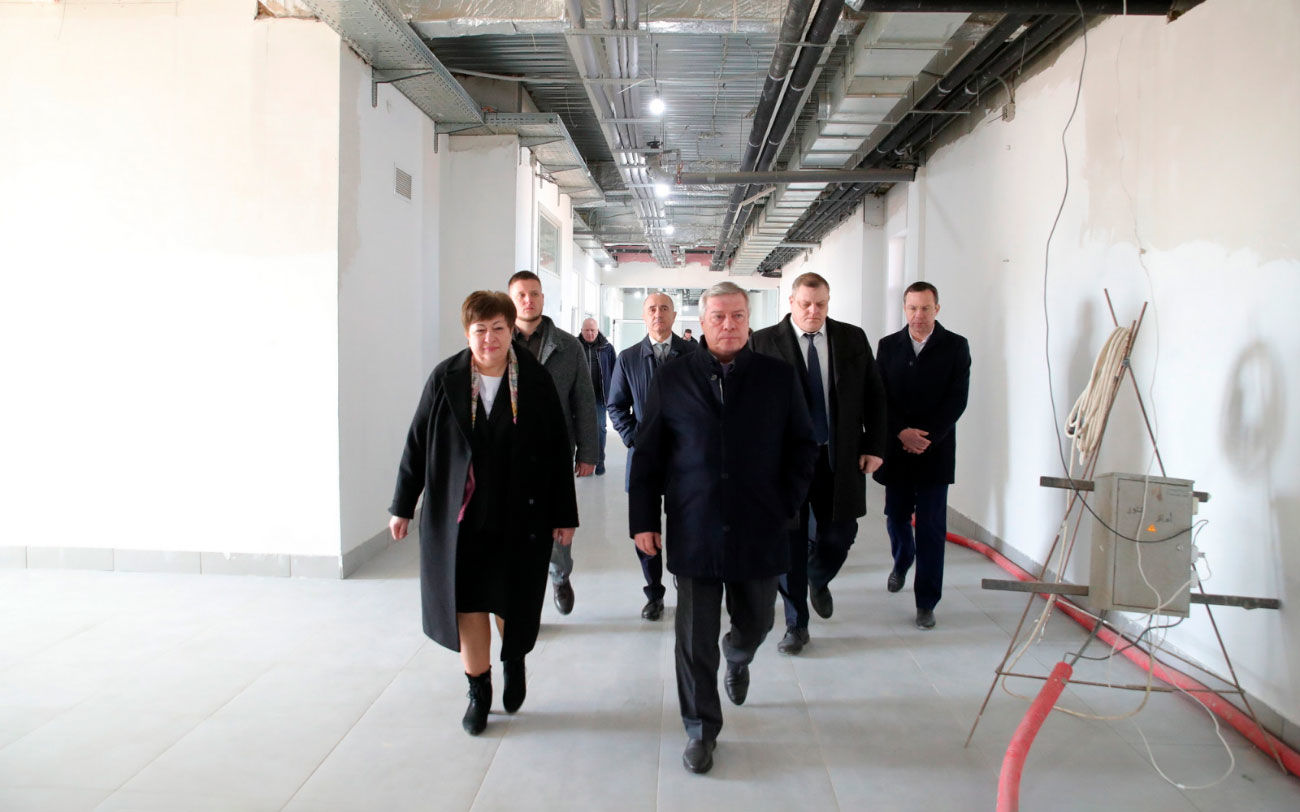 Губернатор проинспектировал строительство начальной школы в станице Красноярской Цимлянского района